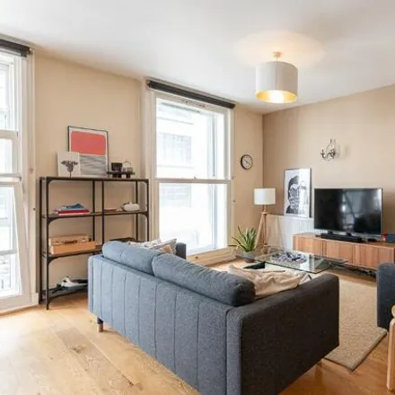 Image 4 - 37-41 Westbourne Grove, London, W2 4UH, United Kingdom - Room for rent