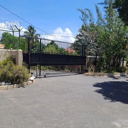 Image 7 - Abbeydale Road, Half Way Tree, Jamaica - Townhouse for rent