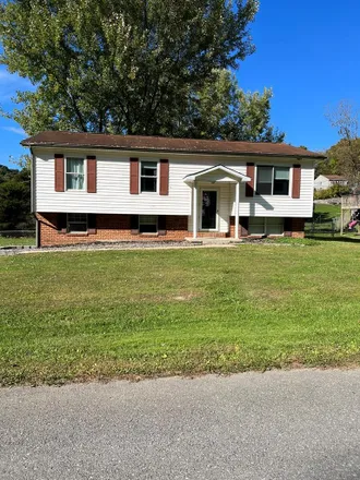 Buy this 3 bed house on 160 Hunter Ridge in Raleigh County, WV 25880