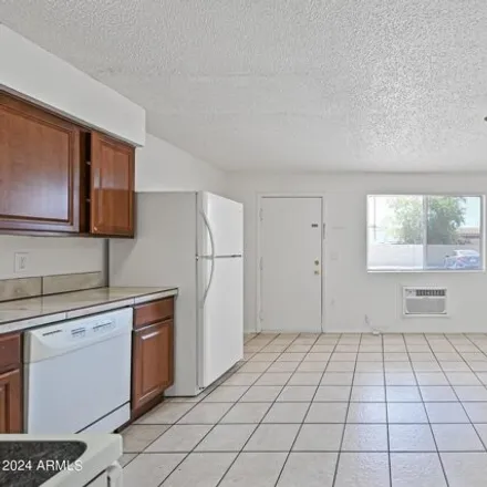 Image 4 - 20 North San Jose, Mesa, AZ 85201, USA - Apartment for rent