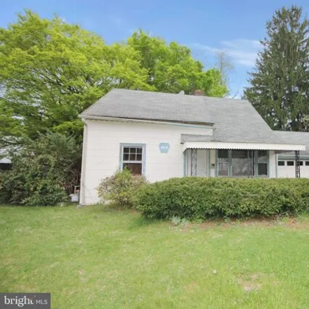 Buy this 4 bed house on 1979 Coolidge Avenue in Abington Township, PA 19090