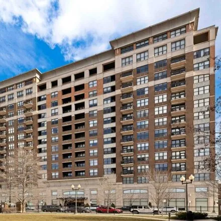 Buy this 3 bed condo on Parc Chestnut in 214-216 West Institute Place, Chicago
