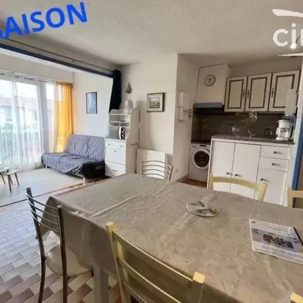 Image 5 - Cimm Immobilier, Cours Jean Gau, 34350 Valras-Plage, France - Apartment for rent