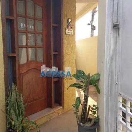 Buy this 3 bed house on Rua Frederico Petry in Vila Maria, Botucatu - SP