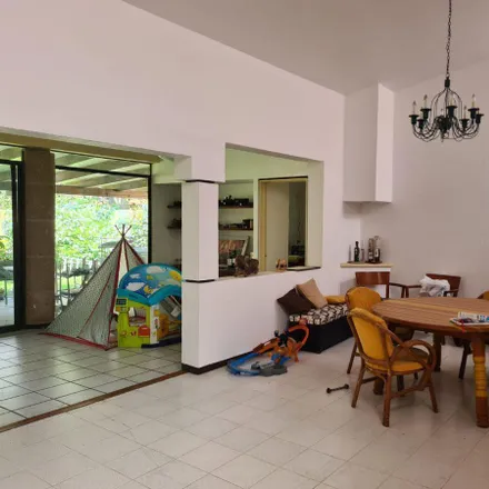 Buy this studio house on 1era de Fresnos in Delegación Félix Osores, 76100 Querétaro