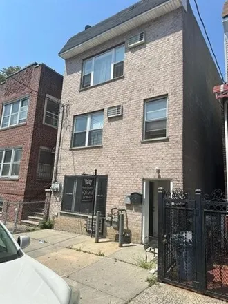 Buy this 7 bed house on 1335 Clay Avenue in New York, NY 10456