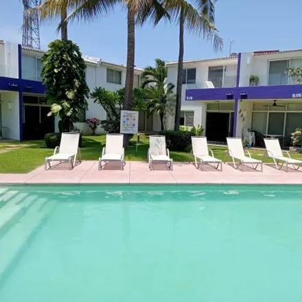 Rent this 3 bed house on Avenida Revolcadero in Fracc. El Pueblito del Revolcadero, 39890 Puerto Marqués