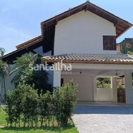 Buy this 5 bed house on Servidão Júlia Maria da Rocha (Dona Júlia) in Rio Tavares, Florianópolis - SC