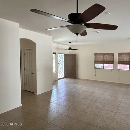 Image 6 - 706 West Agrarian Hills Drive, San Tan Valley, AZ 85143, USA - House for rent