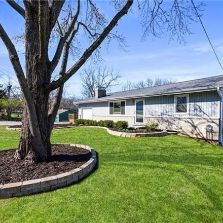 Image 3 - 5220 North Cambridge Avenue, Maple Park, Kansas City, MO 64119, USA - House for sale