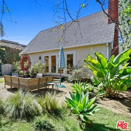 Rent this 4 bed house on 2137 Carlyle Avenue in Santa Monica, CA 90402