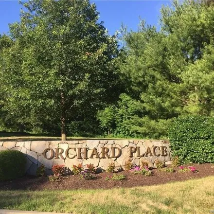 Rent this 1 bed house on 25 Orchard Place in Brookfield, CT 06804