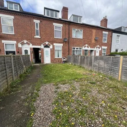 Rent this 3 bed townhouse on Moorland Road in Old Goole, DN14 5TS