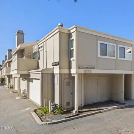 Buy this 2 bed condo on 1264 Seacliff Court in Ventura, CA 93003