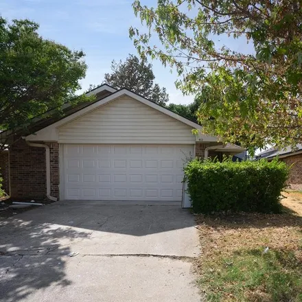 Rent this 3 bed house on 912 Boxwood Drive in Lewisville, TX 75067