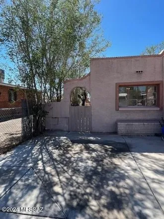 Buy this studio house on 251 West 32nd Street in South Tucson, Pima County