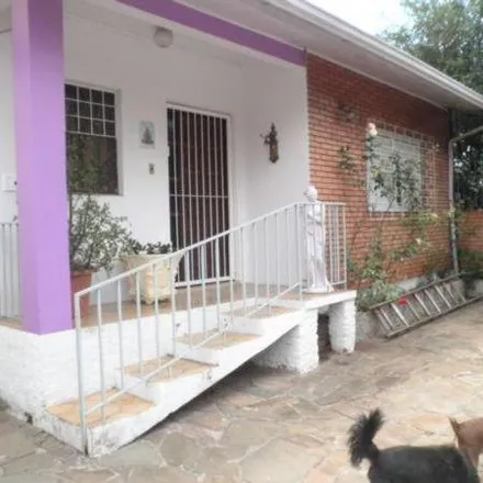 Buy this 3 bed house on T1 in Rua Doutor Ernesto Ludwig, Chácara das Pedras