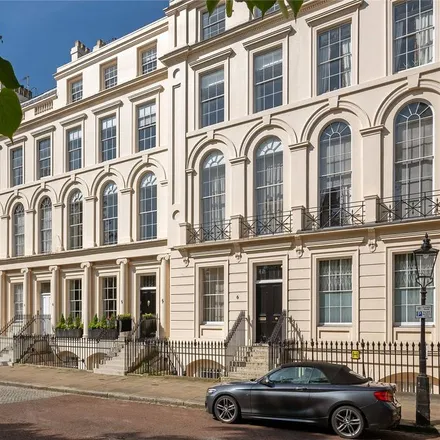 Rent this 6 bed townhouse on 6 Park Square West in East Marylebone, London