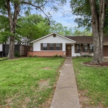 Buy this 2 bed house on 1543 Hewitt Drive in Houston, TX 77018