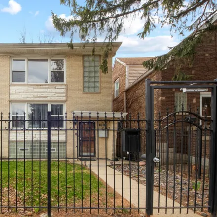 Rent this 3 bed house on 5029 West Cornelia Avenue in Chicago, IL 60634