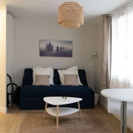 Image 4 - 8 Rue Maison Dieu, 75014 Paris, France - Apartment for rent