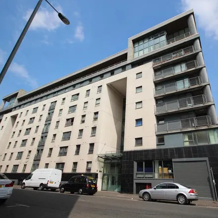 Rent this 3 bed apartment on Kingston Quay in Paterson Street, Glasgow