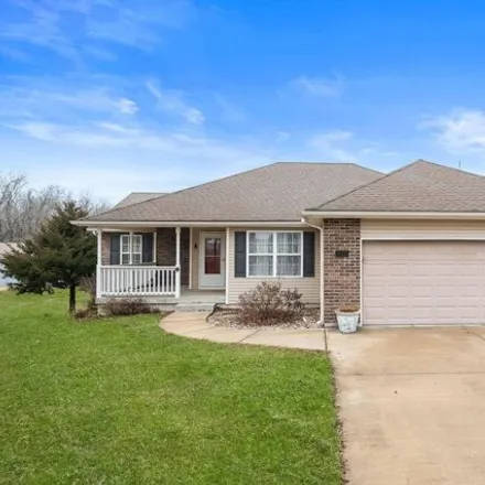Buy this 3 bed house on 18119 Orchard Road in Benton County, MO 65355