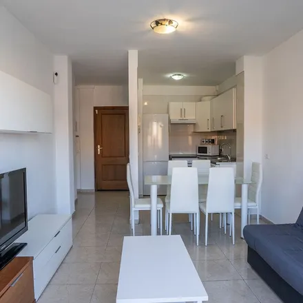 Rent this 2 bed apartment on Avenida de los Menceyes in 38329 San Cristóbal de La Laguna, Spain