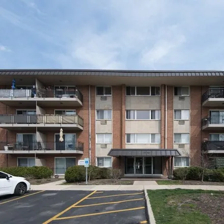 Buy this 2 bed condo on unnamed road in Arlington Heights, IL 60005