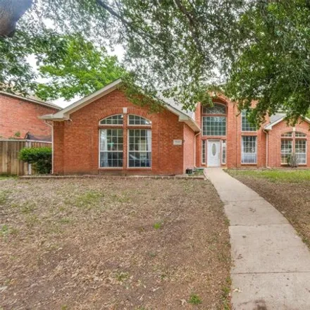 Buy this 5 bed house on 2150 Oriole Lane in Lewisville, TX 75077