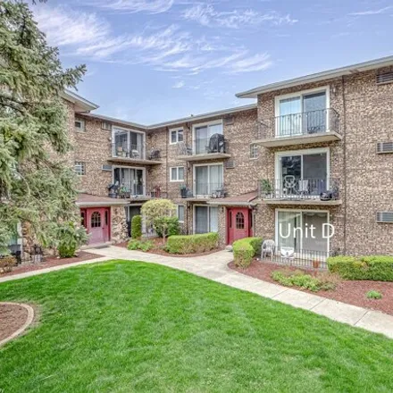 Buy this 2 bed condo on 9022 140th Street in Orland Park, Orland Township