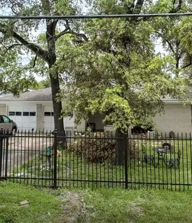 Buy this 3 bed house on 14607 Waxahachie Street in Harris County, TX 77015