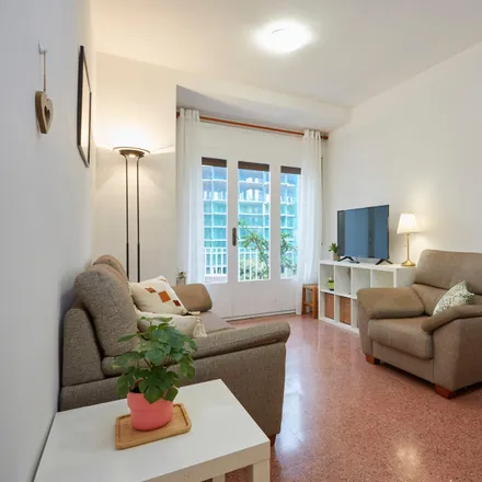 Image 3 - Carrer de València, 104, 08015 Barcelona, Spain - Apartment for rent