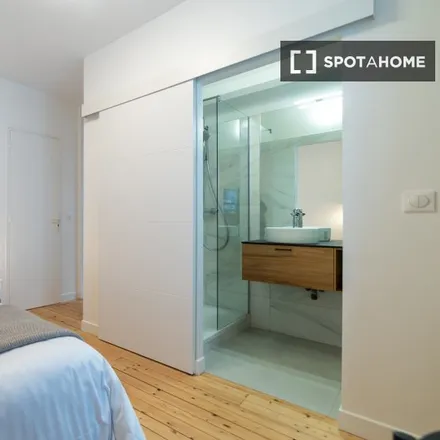 Rent this studio apartment on Hiptown Dupleix in Rue du Docteur Finlay, 75015 Paris