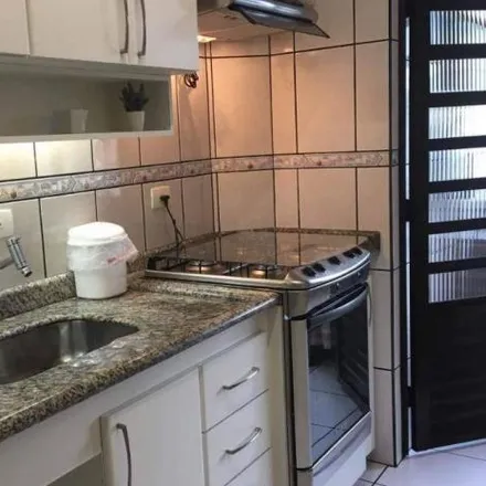 Buy this 3 bed apartment on Box - Máquina de Resultados in Avenida Barão de Mauá, Centro