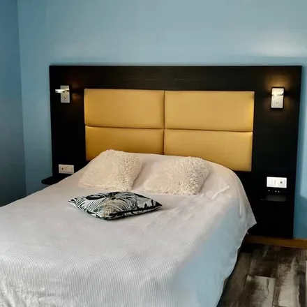 Rent this 1 bed apartment on Centre d'incendie et de secours de Mers-les-Bains in Rue des Canadiens, 80350 Mers-les-Bains