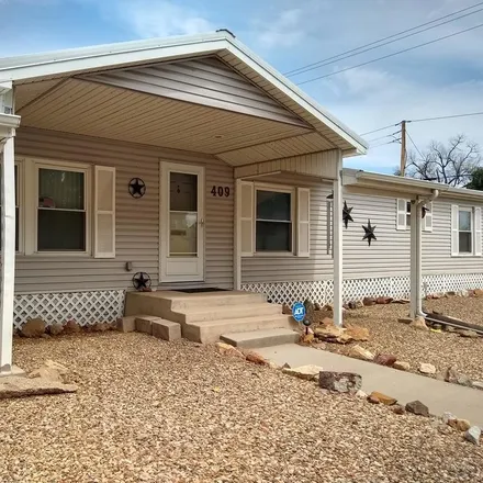 Buy this 3 bed house on 409 Iowa Avenue in Pueblo, CO 81004