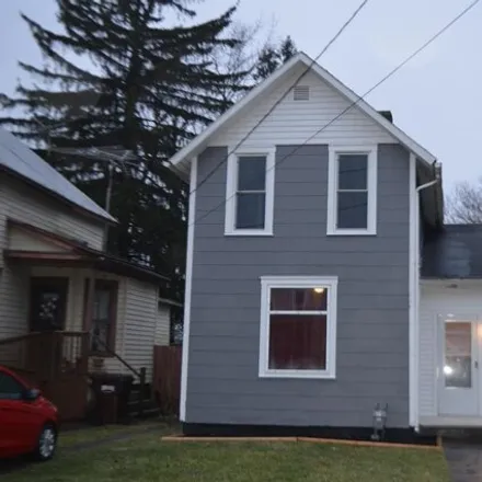 Buy this 3 bed house on 563 East Walnut Street in Galion, OH 44833