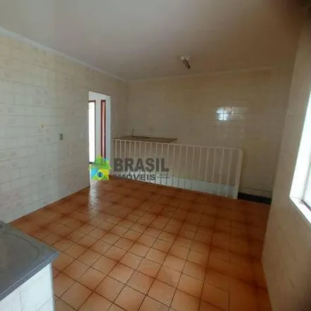 Rent this 3 bed house on EM Pres Washington Luis in Rua Vereador Horácio de Paiva, Região Urbana Homogênea VIII