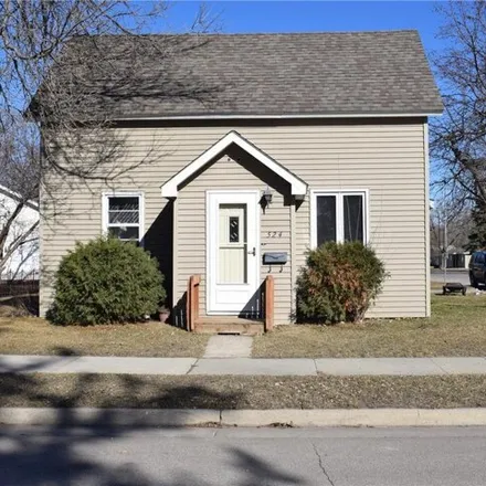 Buy this 3 bed house on 633 Nora Street in Thief River Falls, MN 56701