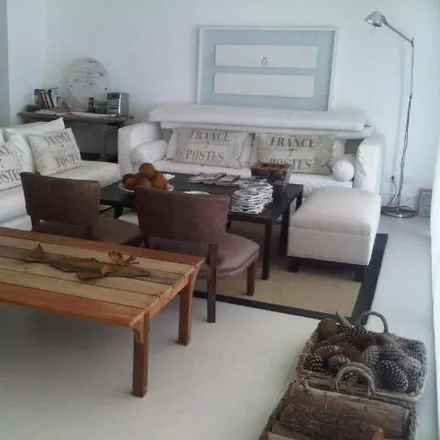 Buy this studio apartment on Rambla Lorenzo Batlle Pacheco in 20100 Punta Del Este, Uruguay