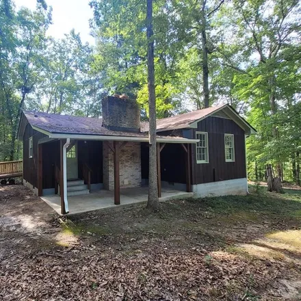 Buy this 2 bed house on 3549 Holiday Lake Road in Appomattox County, VA 24522