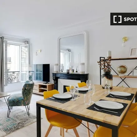 Rent this 2 bed apartment on 28 Rue de l'Arc de Triomphe in 75017 Paris, France