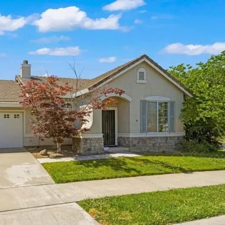 Buy this 3 bed house on 117 Bettencourt Drive in Roseville, CA 95678
