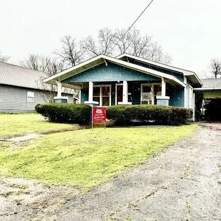 Buy this 2 bed house on South Preston Street in Wolfe City, Hunt County