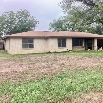 Buy this 3 bed house on 566 North 4th Street in Uvalde, TX 78801