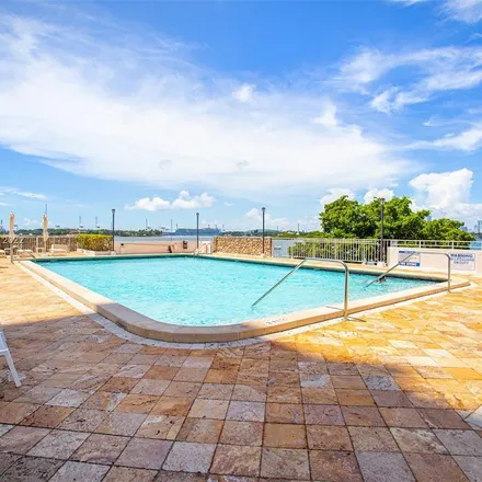 Rent this 3 bed apartment on 11 Island Avenue East in Miami Beach, FL 33139