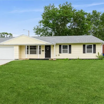 Buy this 3 bed house on 281 Jacolyn Drive Northwest in Cedar Rapids, IA 52405