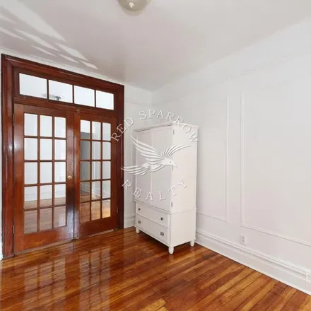 Image 7 - 96th Street & 2nd Avenue at Southwest Corner, East 96th Street, New York, NY 10128, USA - Apartment for rent