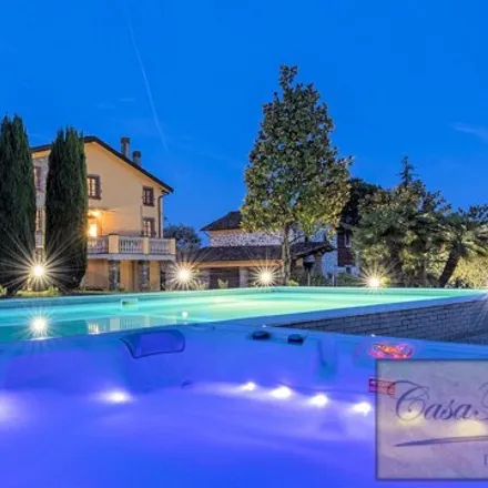 Buy this 8 bed house on Via Del Popolo Fronte Civ. 64 in Via del Popolo, 55012 Capannori LU